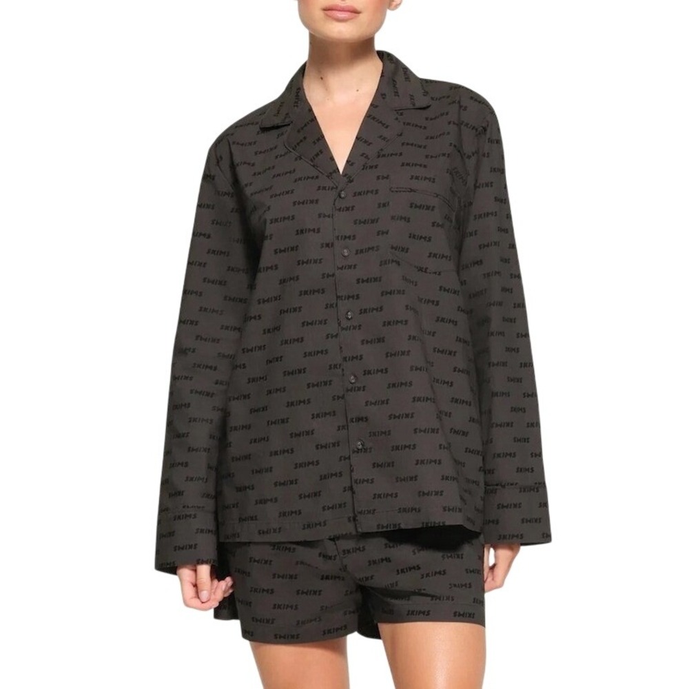 SKIMS Onyx Logo Print Cotton Poplin Sleep Top Long Sleeve Pajama Shirt SMALL